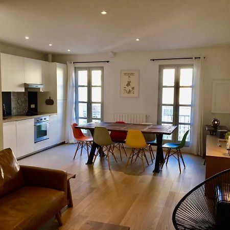 "Euzet" Joli Appartement A 2 Pas Du Centre Ville سُت المظهر الخارجي الصورة