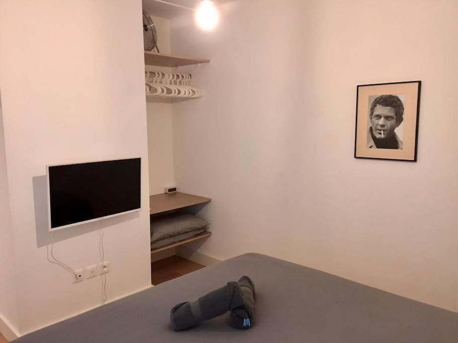 "Euzet" Joli Appartement A 2 Pas Du Centre Ville سُت المظهر الخارجي الصورة